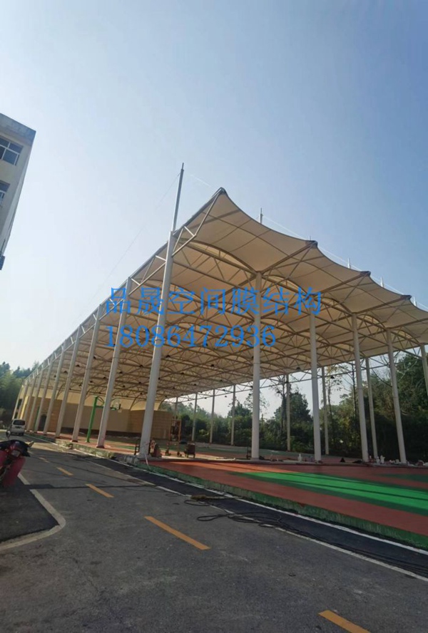 崇陽(yáng)職業(yè)技術(shù)學(xué)校風(fēng)雨操場(chǎng)膜結(jié)構(gòu)2.jpg